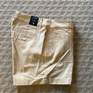 Women’s J Crew 5” shorts size 6 khaki color. NWTs